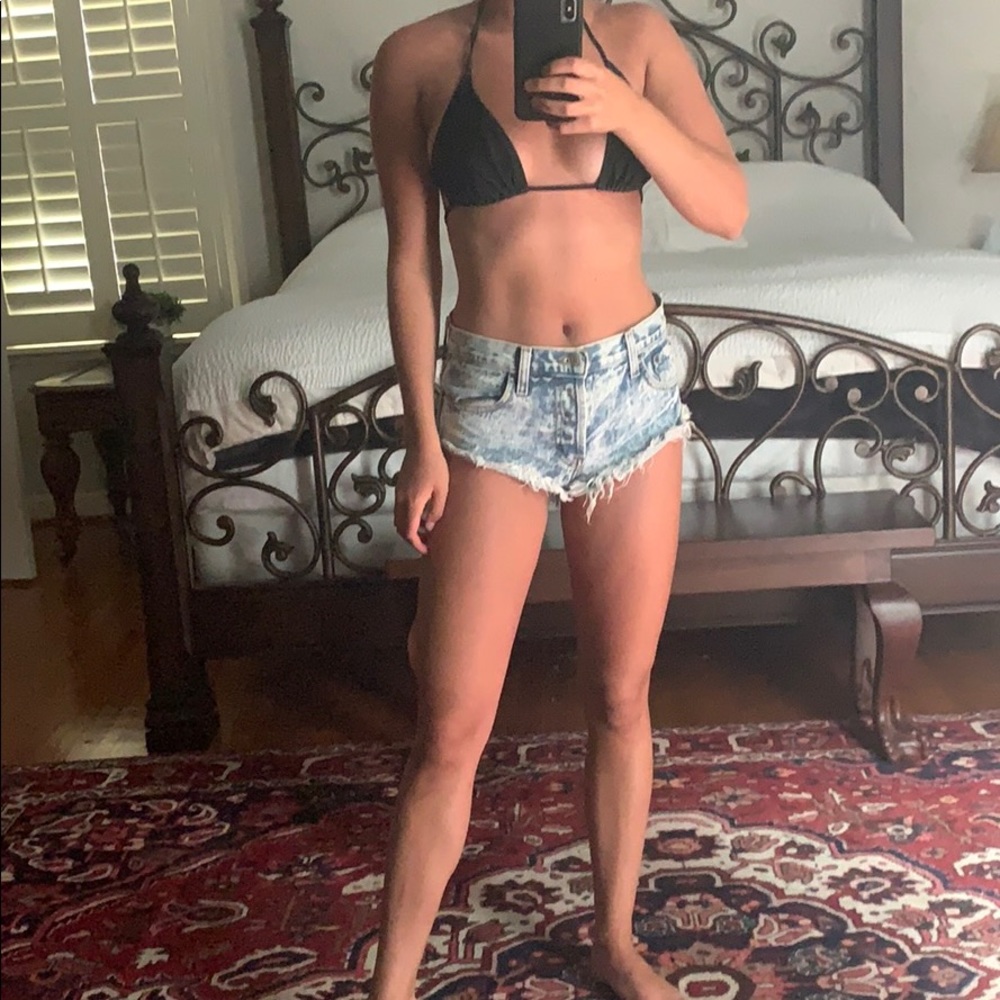RUNWAYDREAMZ DENIM SHORTS - Picture 4 of 8